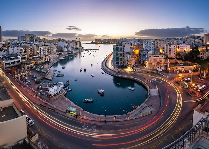 Spacious Steps To The Promenade * Sliema