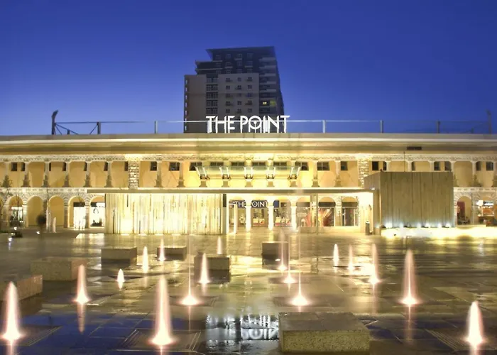 Spacious Steps To The Promenade Apartamento Sliema