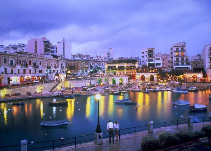 Apartamento Spacious Steps To The Promenade