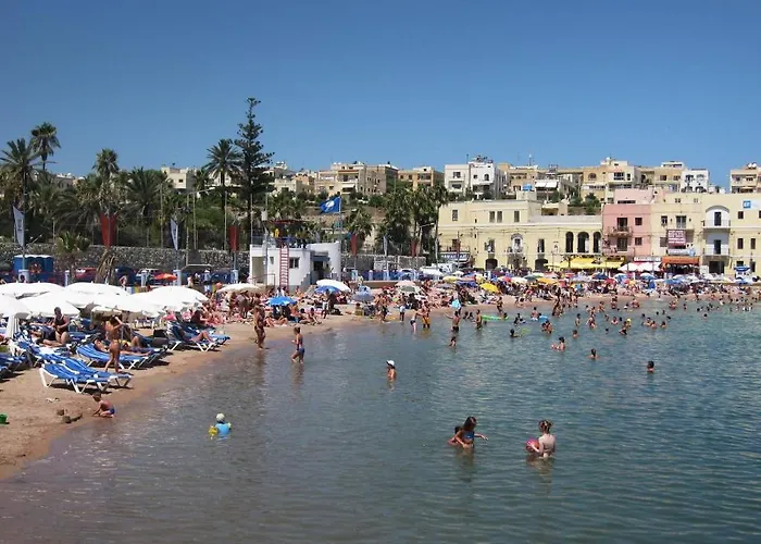 Apartamento Spacious Steps To The Promenade