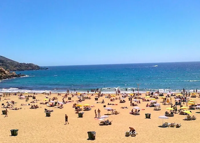 Spacious Steps To The Promenade *