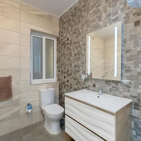 Spacious Steps To The Promenade * Sliema